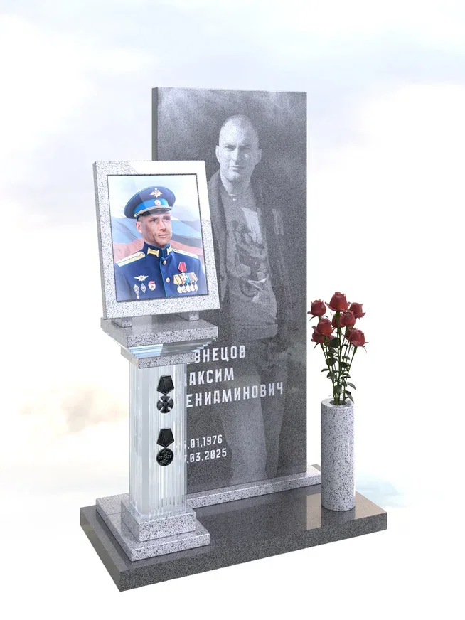 Вид колонны «Война и мир» из многослойного стекла сбоку